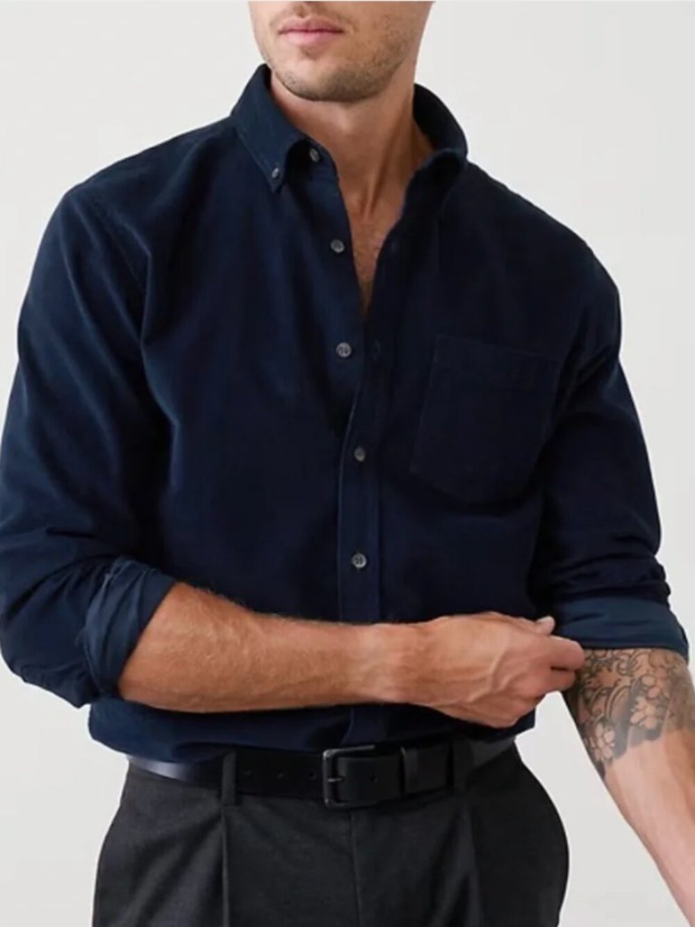 Banana Republic Lightweight Slim Fit Corduroy Button-Down Shirt Navy Medium